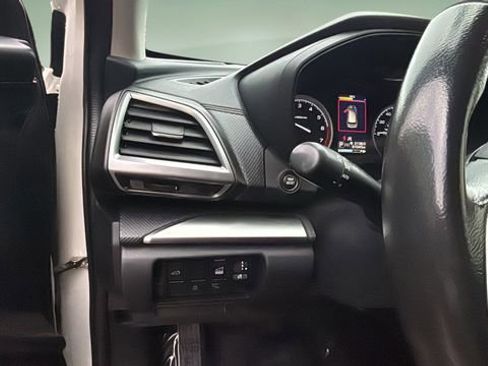 Used 2019 Subaru Forester Premium image 22