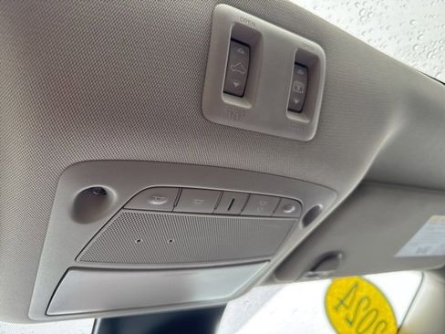 Used 2024 Nissan Murano SV image 18