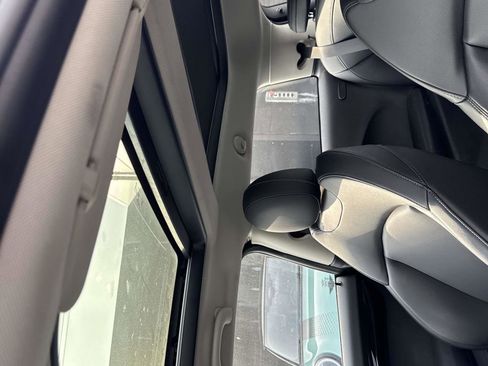 Used 2019 MINI Cooper S w/ Premium Package image 9