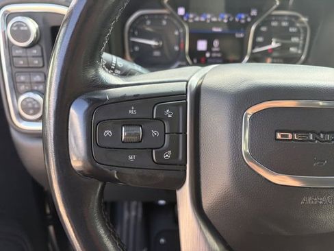 Used 2021 GMC Sierra 2500 Denali w/ Denali Black Diamond Edition AWD/4WD image 6