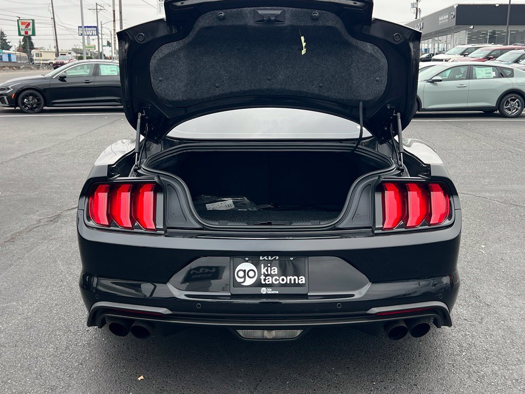Used 2019 Ford Mustang Bullitt RWD image 8