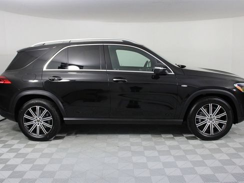 Used 2025 Mercedes-Benz GLE 450e 4MATIC image 8