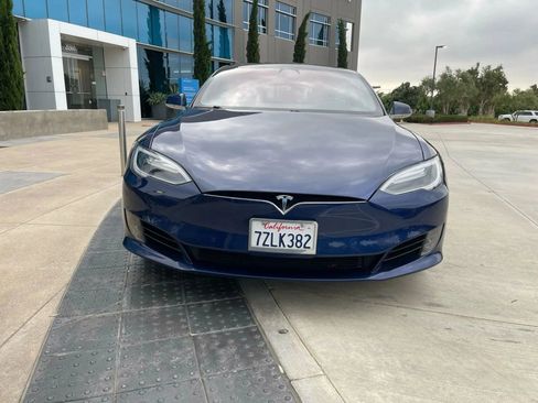 Used 2018 Tesla Model S 75D image 2