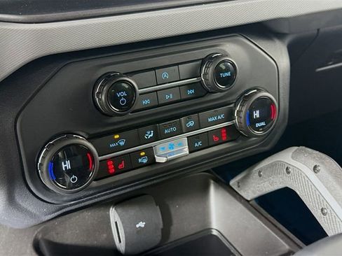 Used 2023 Ford Bronco Big Bend image 16