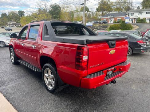 Used 2012 Chevrolet Avalanche LT w/ All-Star Edition AWD/4WD image 8