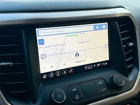 Used 2023 GMC Acadia Denali w/ Denali Technology Package image 13