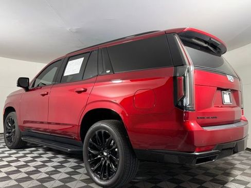 Used 2024 Cadillac Escalade Sport image 4