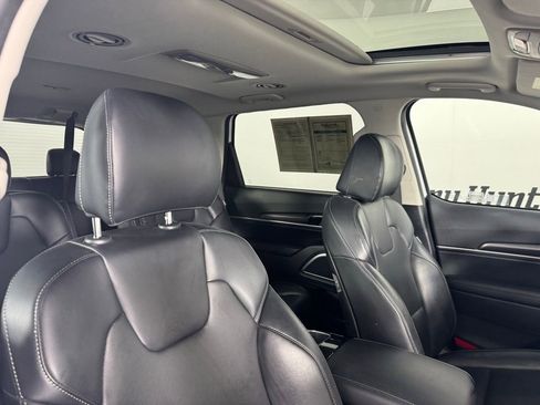Used 2025 Kia Telluride S image 34