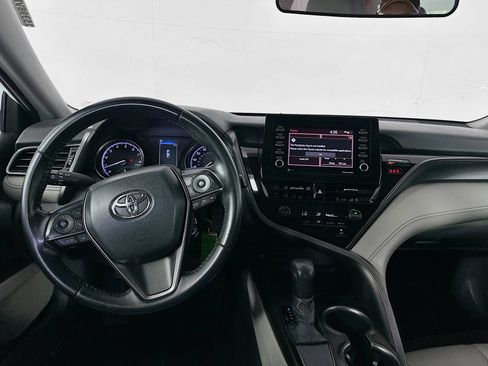 Used 2021 Toyota Camry SE FWD image 20