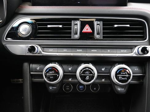 Used 2023 Genesis G70 3.3T w/ Sport Advanced Package image 32