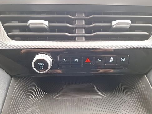 Used 2025 Ford Explorer ST-Line w/ ST-Line Street Pack image 27