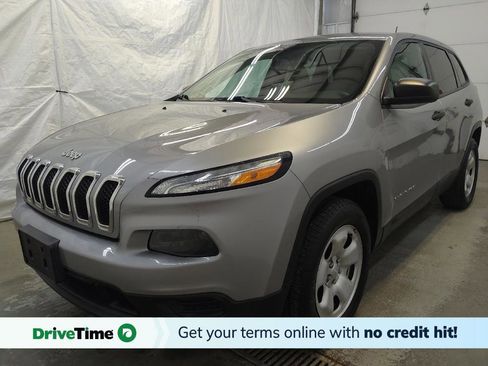 Used 2016 Jeep Cherokee Sport image 1