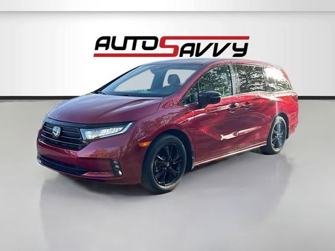 Used 2023 Honda Odyssey Sport image 3