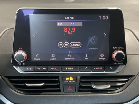 Used 2021 Nissan Altima 2.5 SR FWD image 14