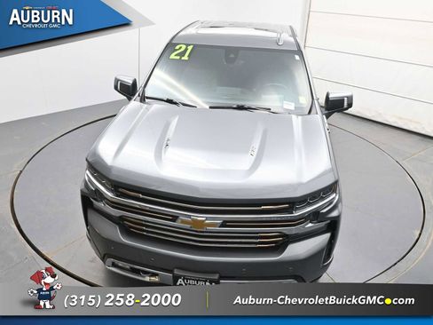 Used 2021 Chevrolet Silverado 1500 High Country w/ Technology Package image 25