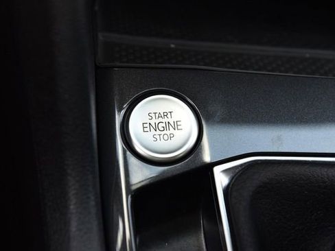 Certified 2024 Volkswagen Tiguan SE R-Line AWD/4WD image 17
