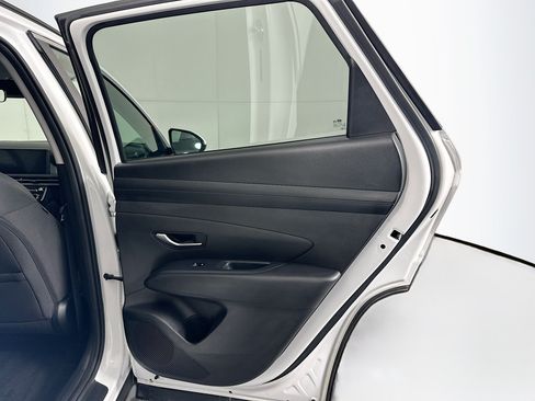 Used 2025 Hyundai Tucson SEL FWD image 30