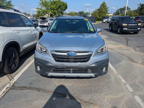 Used 2021 Subaru Outback Limited AWD/4WD image 2