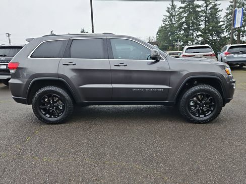 Used 2021 Jeep Grand Cherokee Laredo w/ Security & Convenience Group image 6