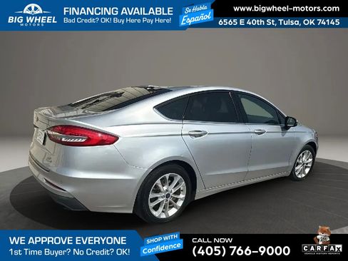 Used 2019 Ford Fusion SE FWD image 5