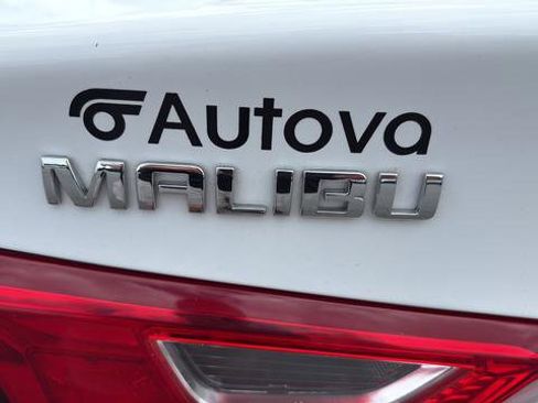Used 2023 Chevrolet Malibu LT FWD image 30