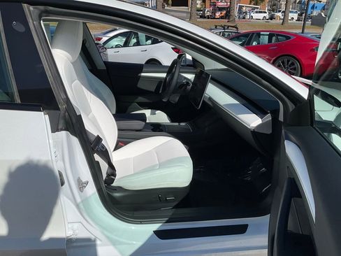 Used 2023 Tesla Model 3 Standard Range image 61