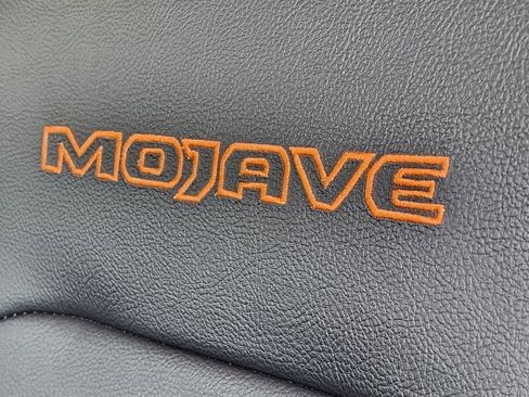 Used 2022 Jeep Gladiator Mojave w/ Cold Weather Group image 32