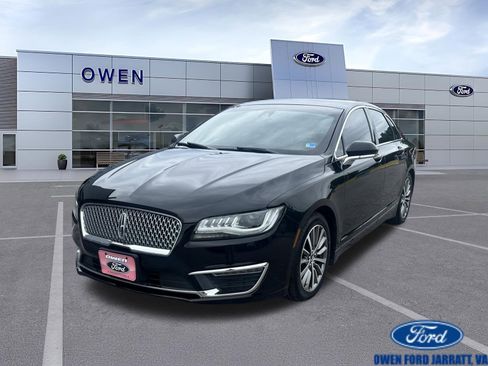Used 2020 Lincoln MKZ FWD image 1