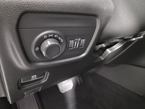 New 2026 Jeep Grand Cherokee Altitude RWD image 20