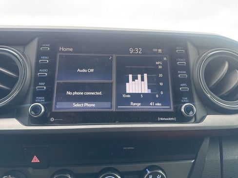 Used 2020 Toyota Tacoma TRD Off-Road image 38