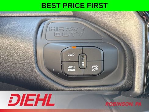 New 2026 RAM 2500 Laramie AWD/4WD image 36