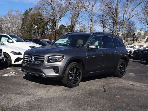 New 2026 Mercedes-Benz GLB 250 4MATIC image 6