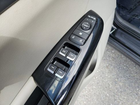 Used 2019 Kia Sportage EX image 10