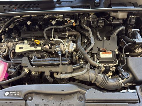 Used 2023 Toyota Prius Prime FWD image 29