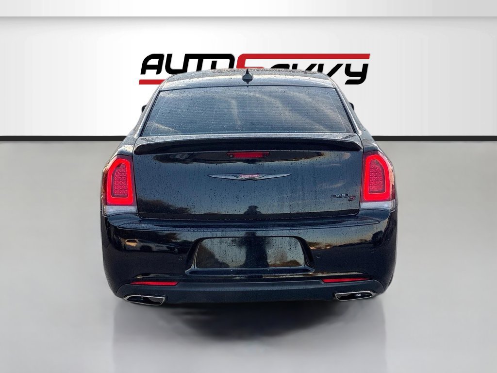 Used 2022 Chrysler 300 S RWD image 6