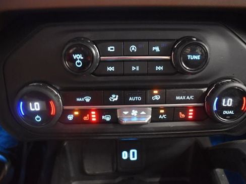 Used 2024 Ford Bronco Outer Banks AWD/4WD image 26