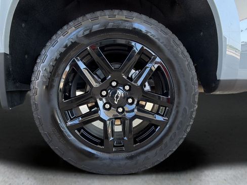 Used 2025 Chevrolet Silverado 1500 RST AWD/4WD image 26