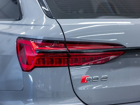 Used 2023 Audi RS 6 AWD/4WD image 22