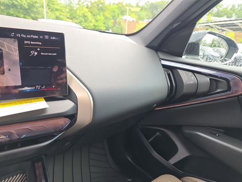 Used 2025 BMW X3 xDrive30i w/ Premium Package image 30