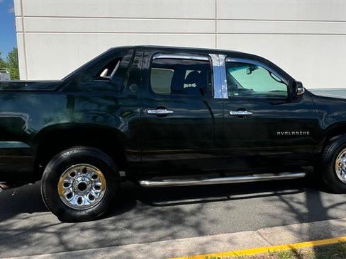Used 2013 Chevrolet Avalanche LT RWD image 22
