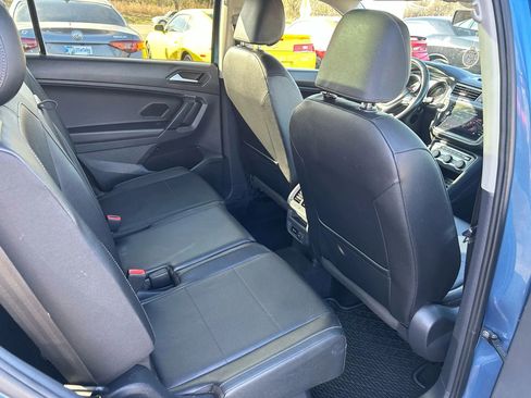 Used 2019 Volkswagen Tiguan SE w/ Panoramic Sunroof Package image 7
