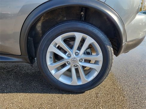 Used 2012 Nissan Juke S image 31