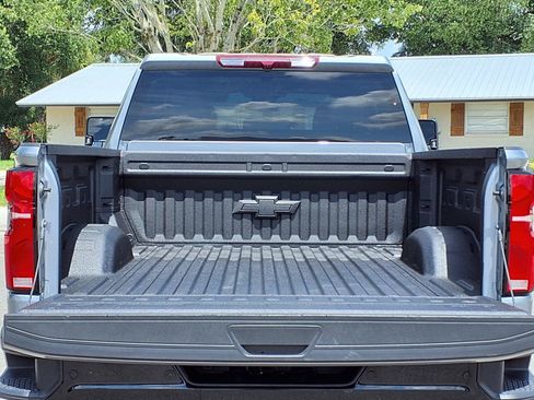 Used 2025 Chevrolet Silverado 2500 LT w/ Trail Boss Package AWD/4WD image 7