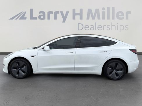Used 2020 Tesla Model 3 Standard Range Plus RWD image 2