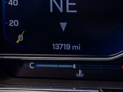 Used 2022 Chevrolet Silverado 1500 LT Trail Boss w/ Convenience Package II image 21