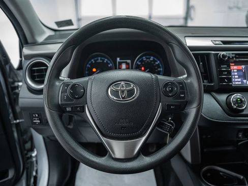 Used 2017 Toyota RAV4 LE image 23