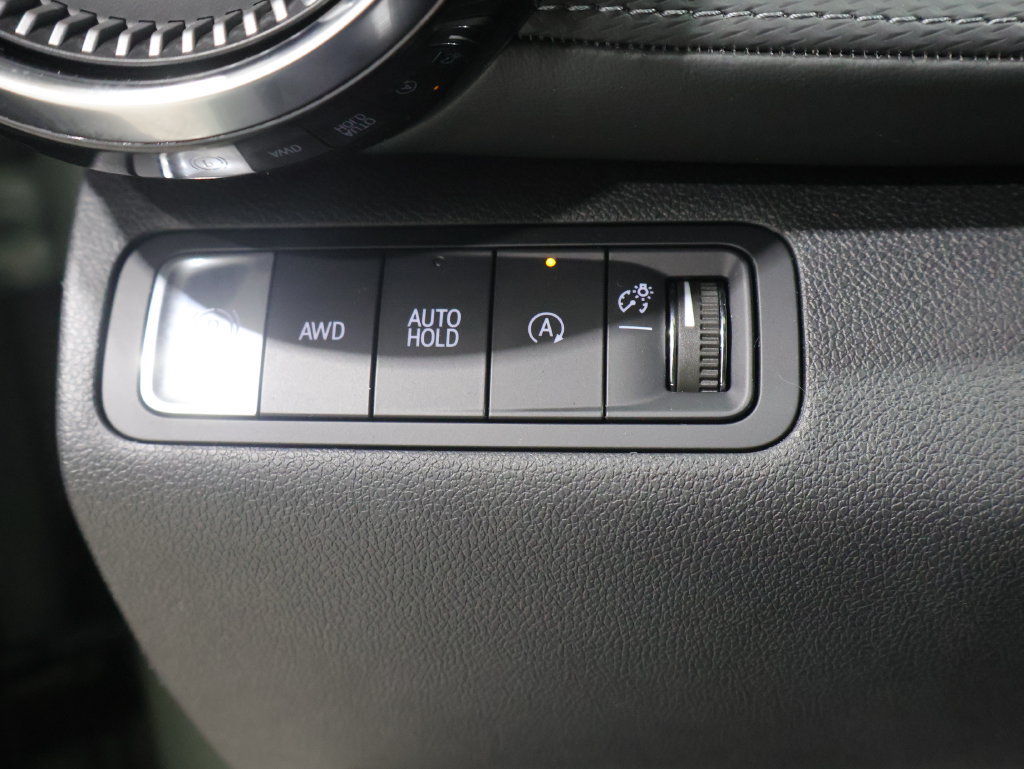 Used 2025 Chevrolet Equinox LT AWD/4WD image 32