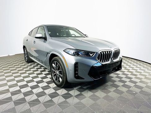 Used 2026 BMW X6 xDrive40i AWD/4WD image 2