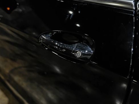 Used 2014 Mercedes-Benz E 550 Coupe image 35