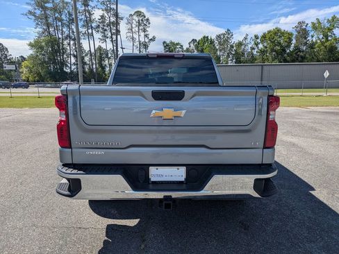 Used 2024 Chevrolet Silverado 1500 LT AWD/4WD image 5